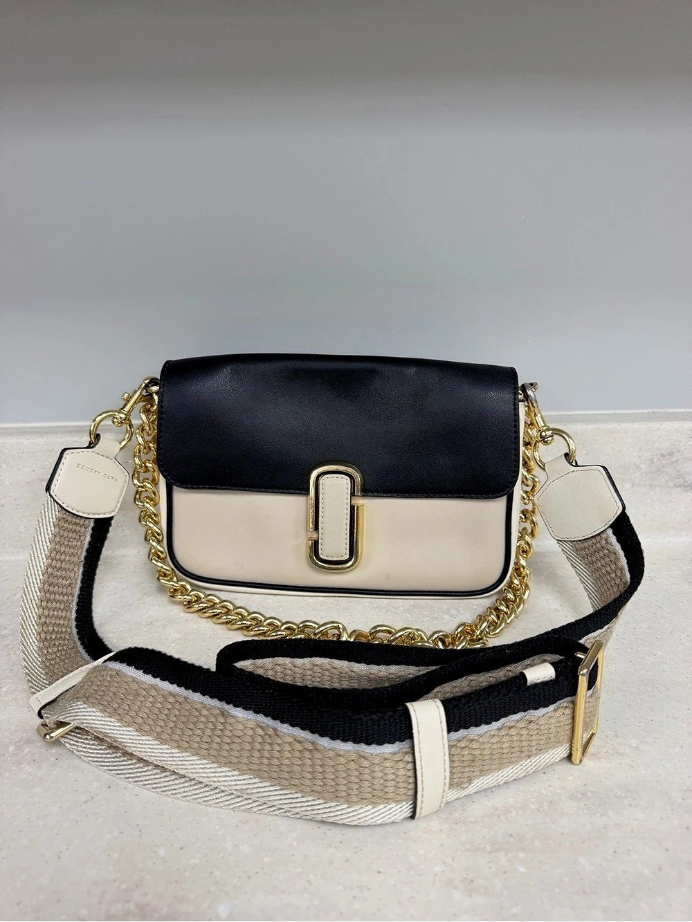Marc Jacobs The J Marc Shoulder Bag Black & Cream & Wallet